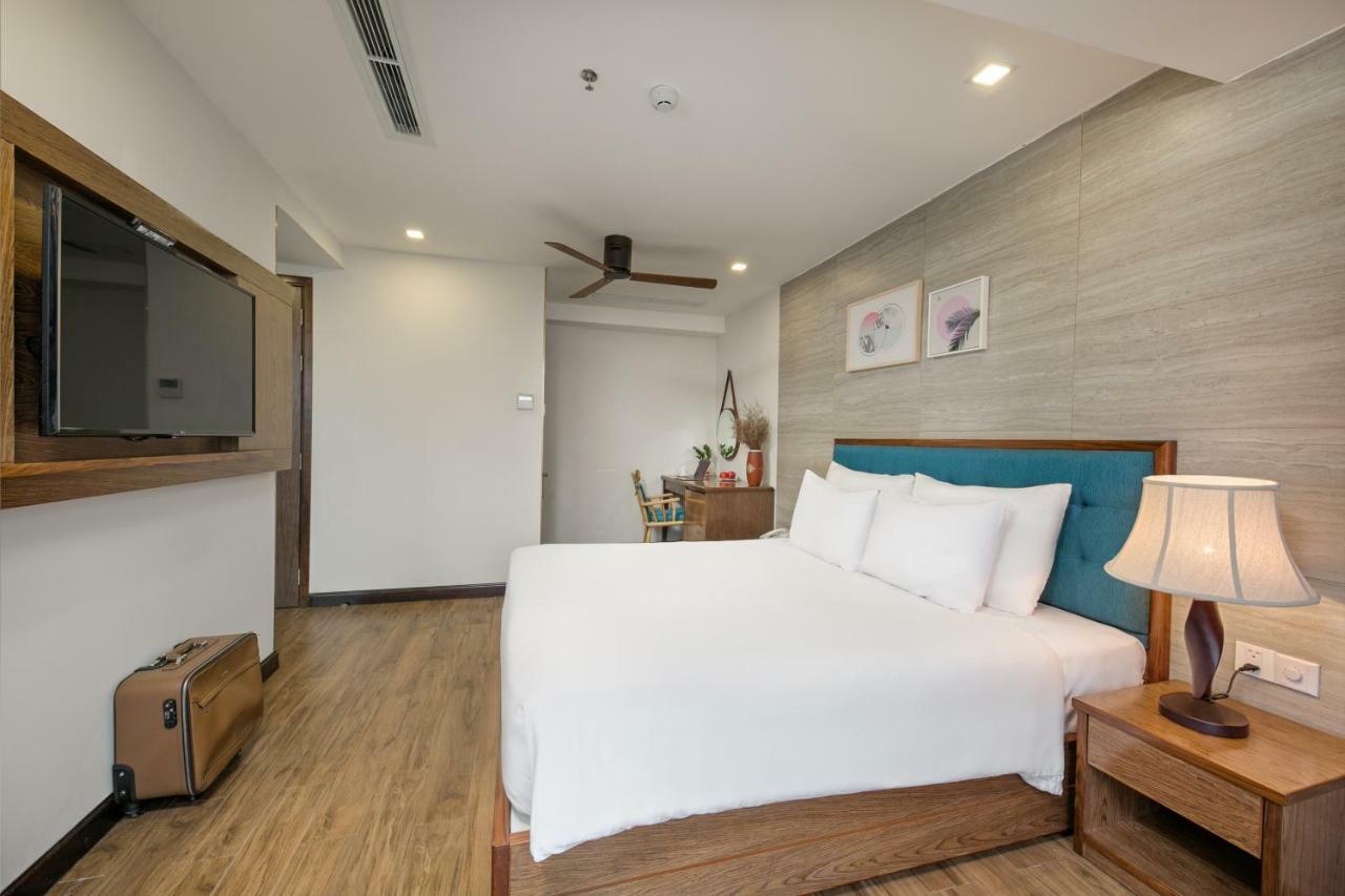 White Boutique Da Nang