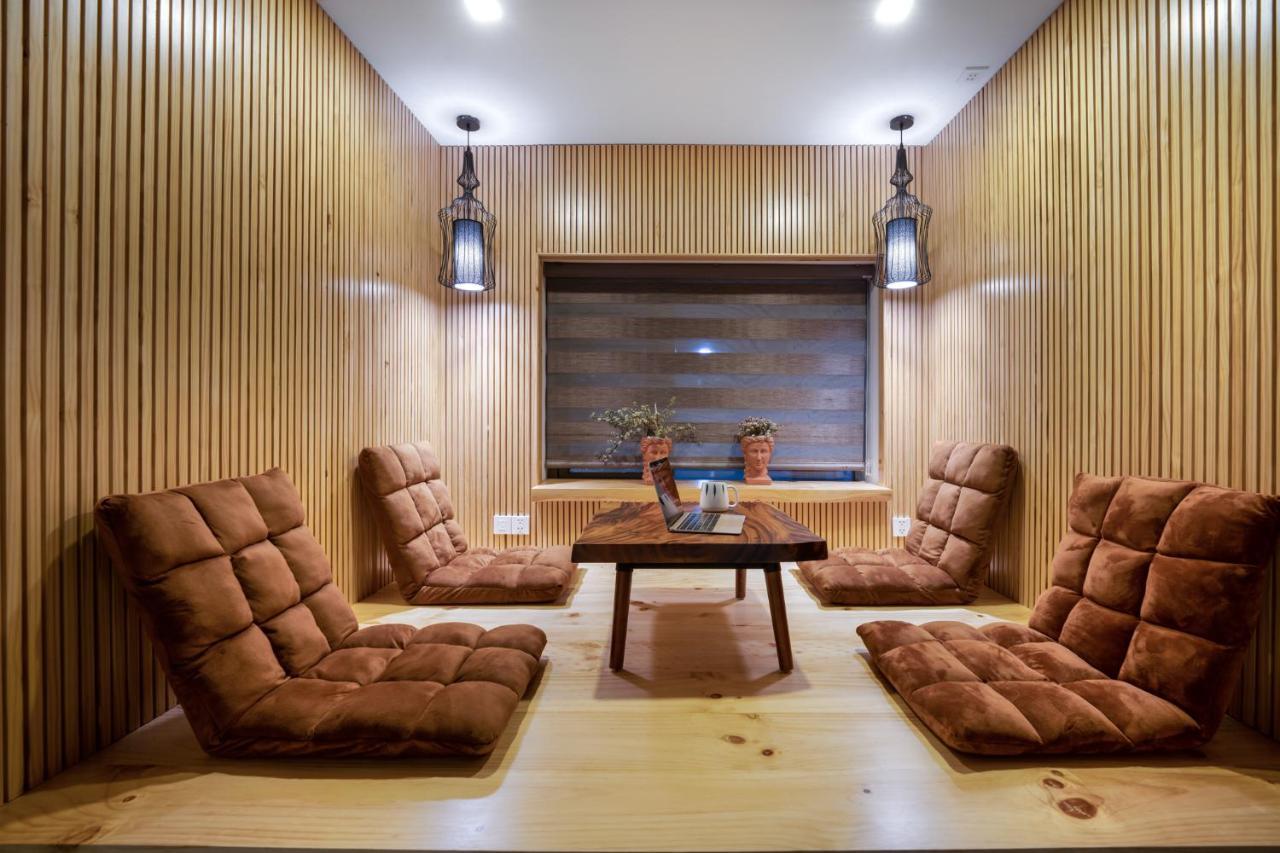 White Boutique 4* Đà Nẵng