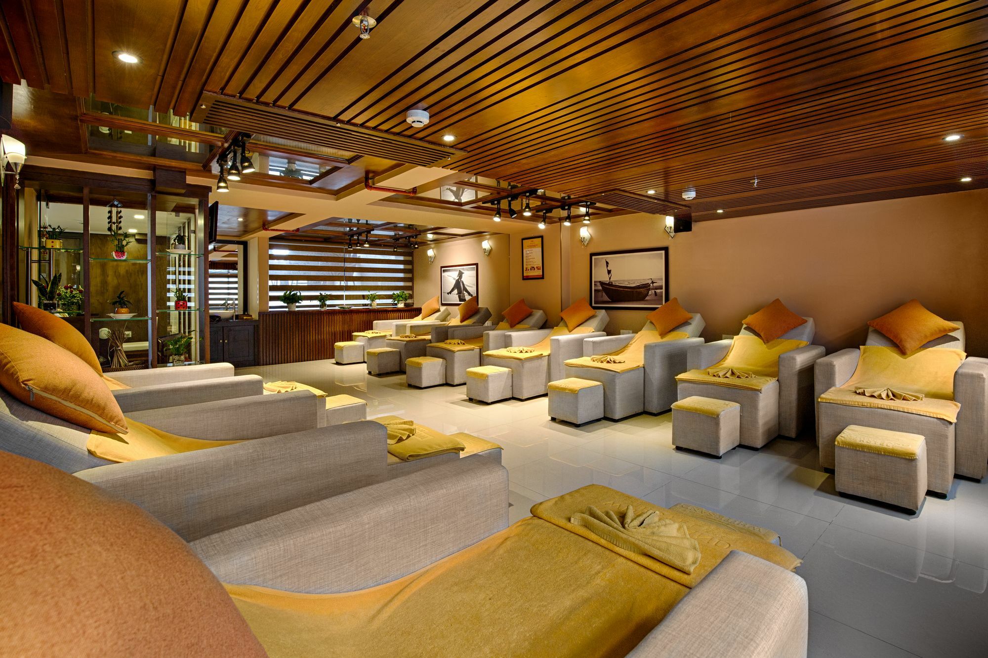 White Boutique 4* Đà Nẵng