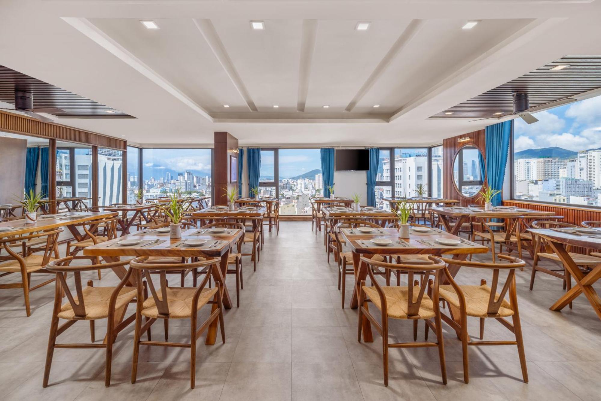 Hotel White Boutique 4*