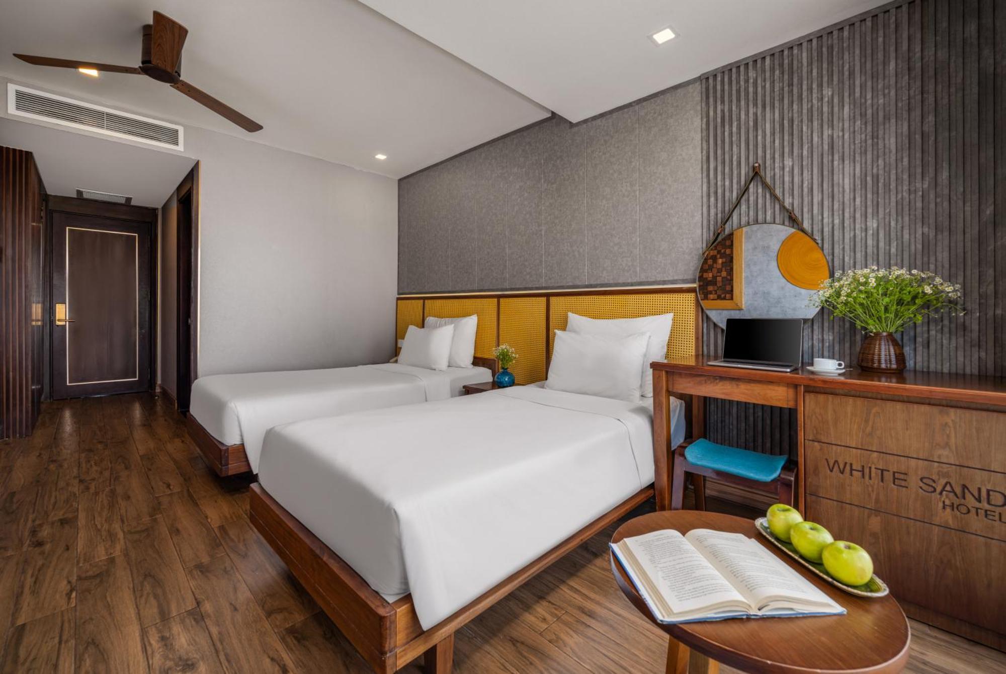 White Boutique Hotel